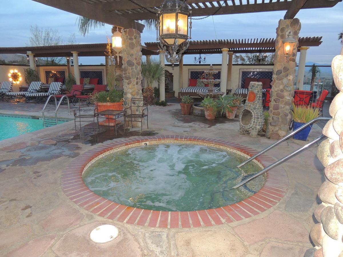 Tuscan Springs Hotel & Spa Desert Hot Springs Exterior photo